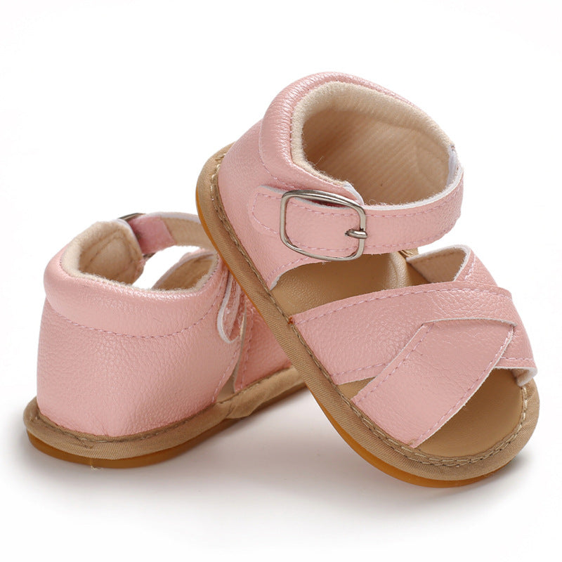 Luftiga sandaler för baby