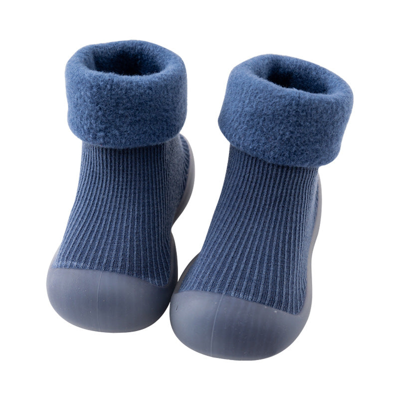 Varma babyskor för höst och vinter