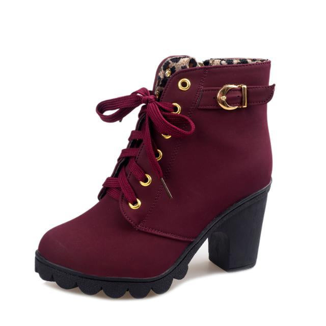 Ankelboots med remmar