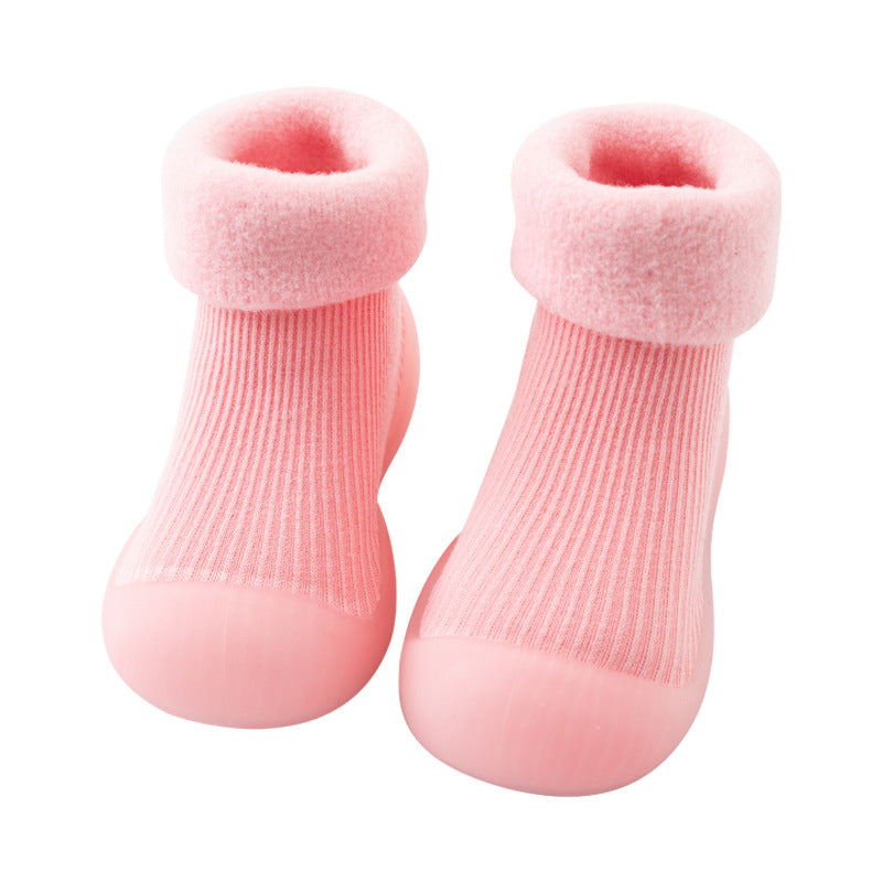 Varma babyskor för höst och vinter