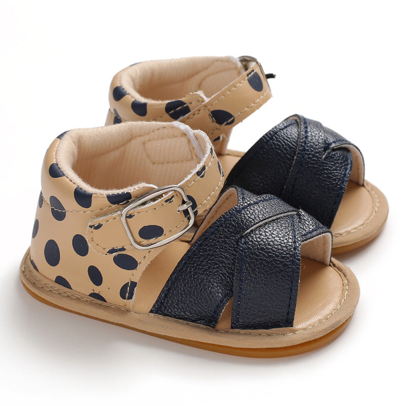Luftiga sandaler för baby
