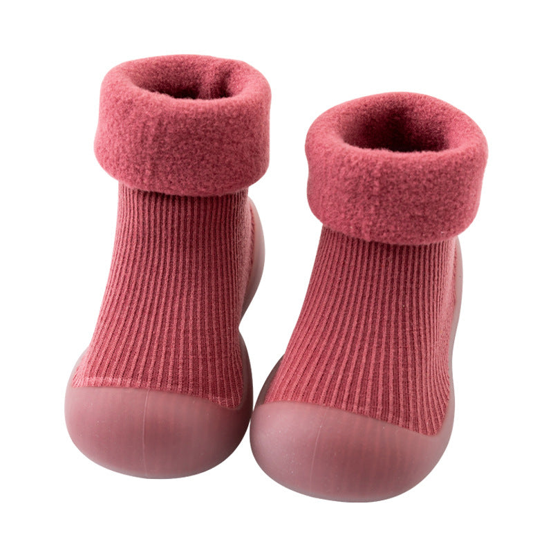 Varma babyskor för höst och vinter